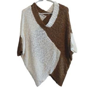 New directions weekend women's cream and brown sweater.